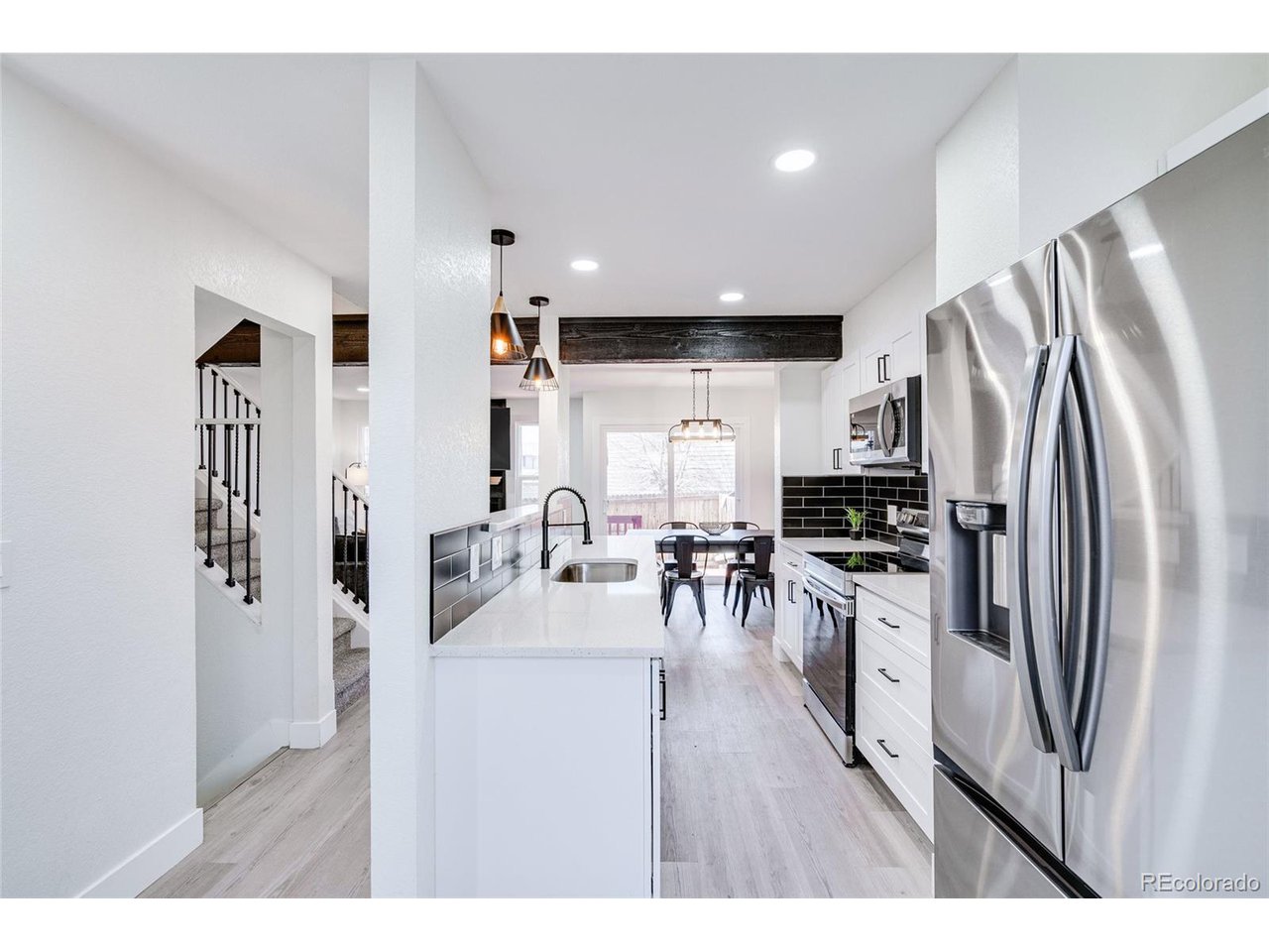 8617 Carr Loop