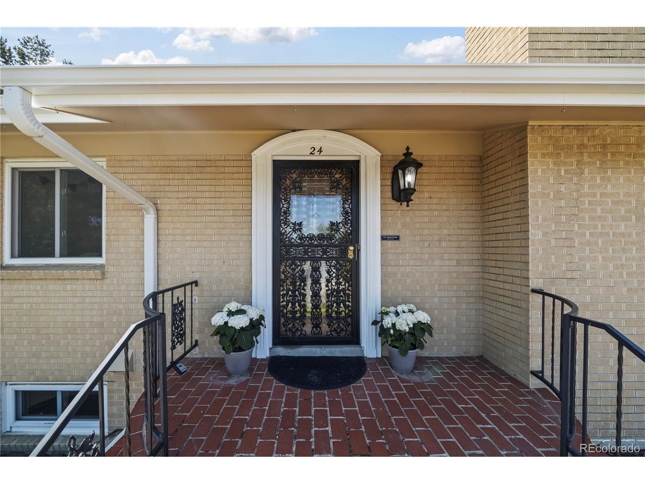 24 Rangeview Dr