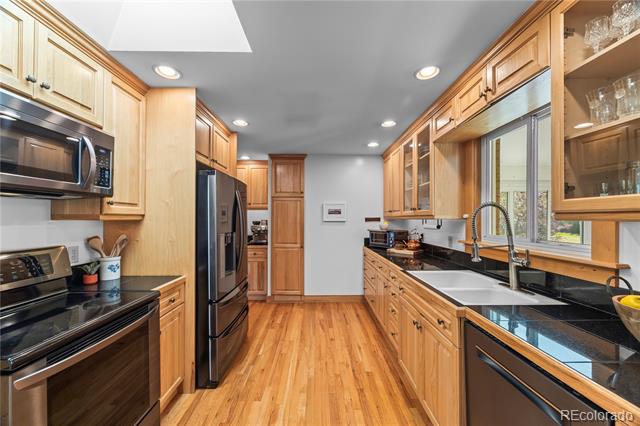 24 Rangeview Drive