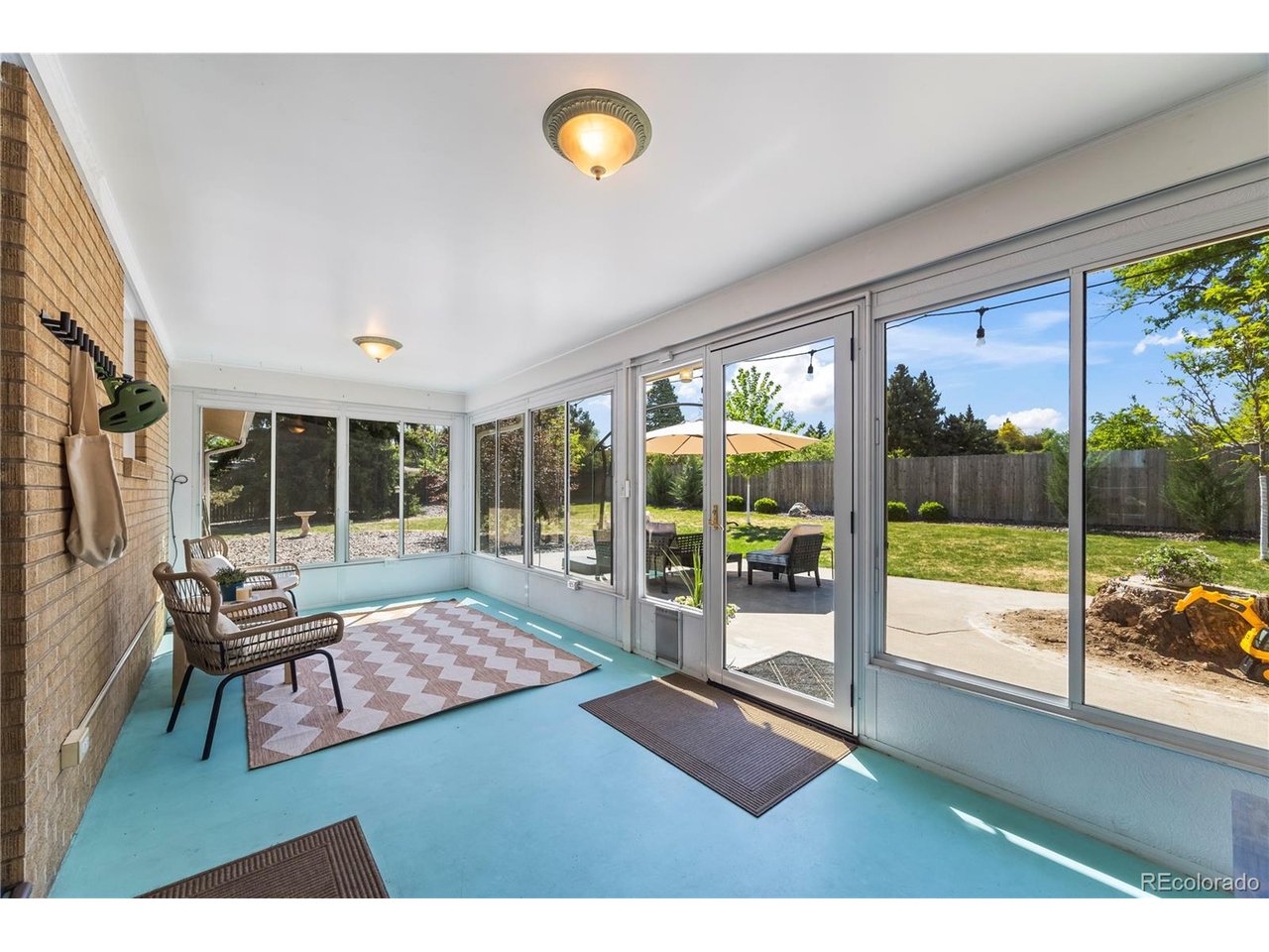24 Rangeview Dr