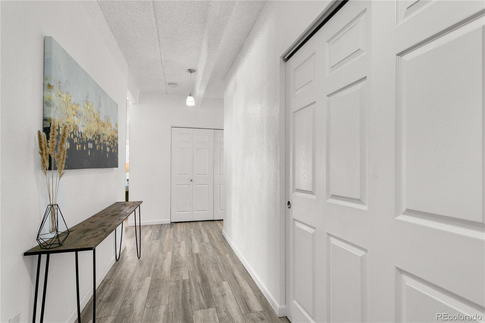 7877 E Mississippi Ave Unit: 204