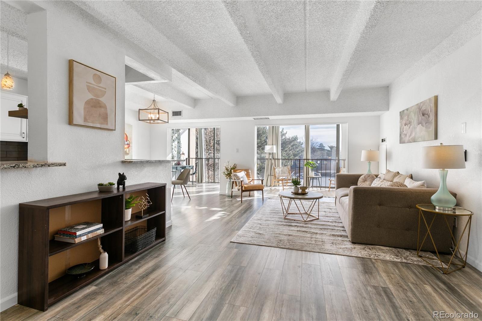 7877 E Mississippi Ave Unit: 204