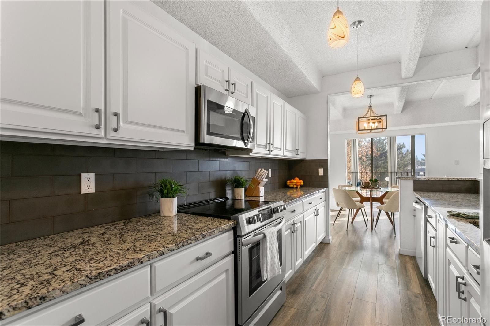 7877 E Mississippi Ave Unit: 204