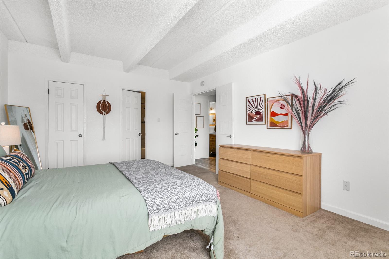 7877 E Mississippi Ave Unit: 204