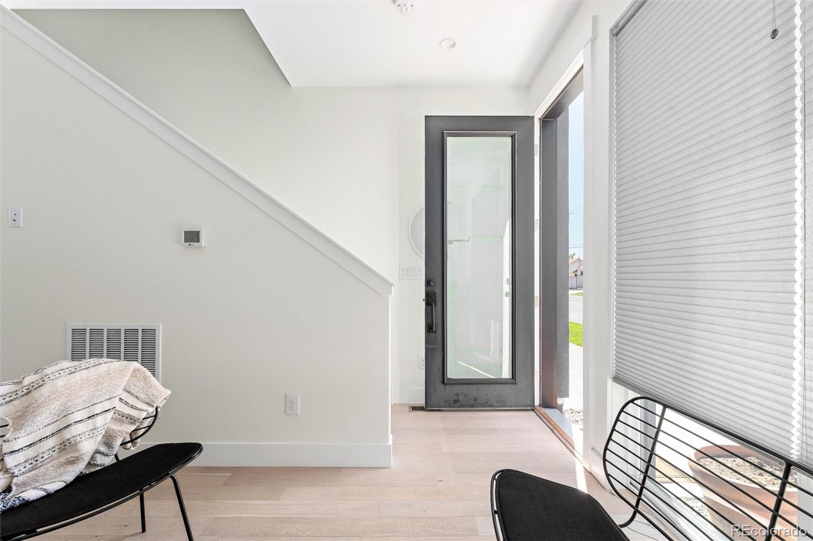 1915 W Elk Place Unit: 2