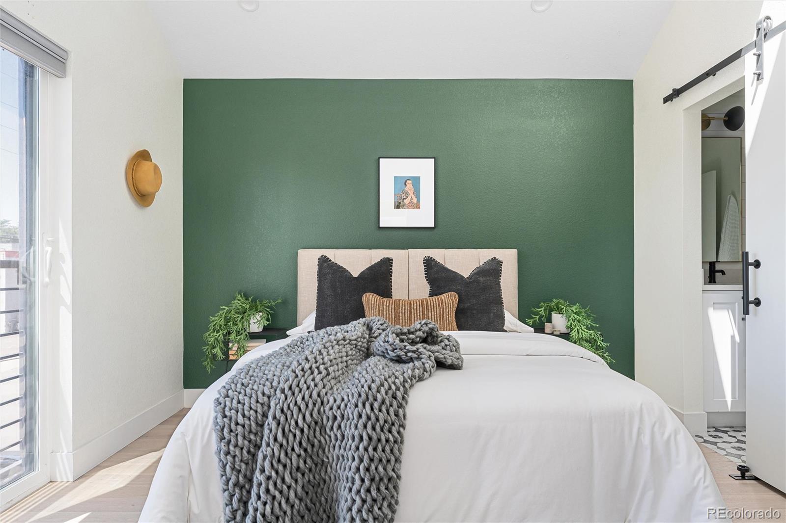 1915 W Elk Place Unit: 2