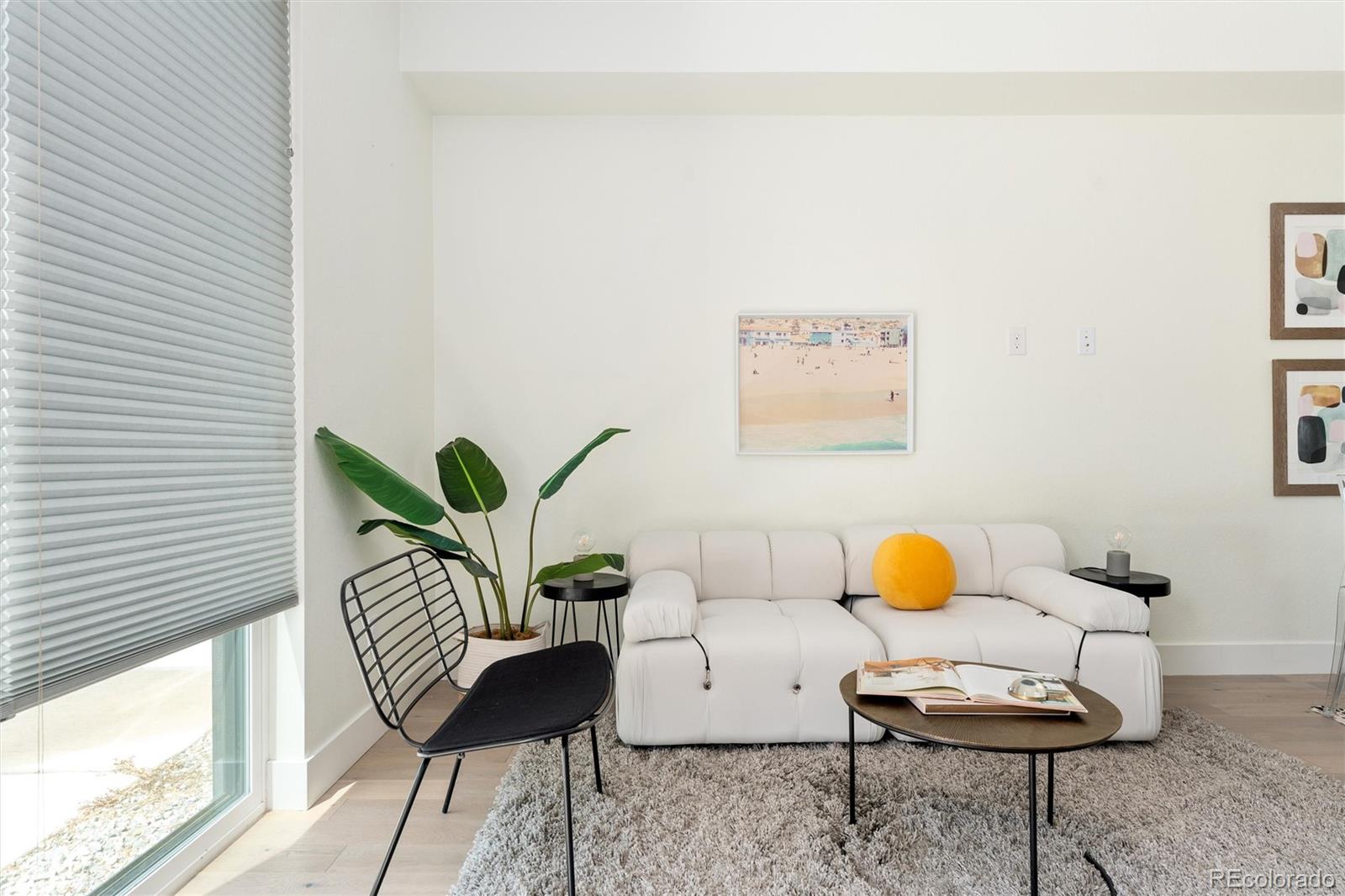 1915 W Elk Place Unit: 2