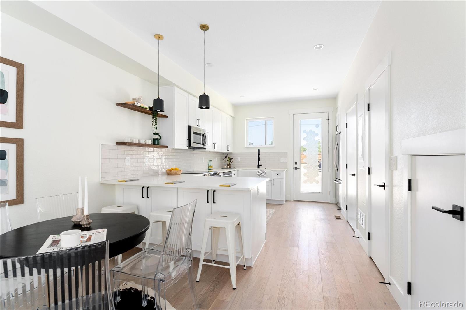 1915 W Elk Place Unit: 2
