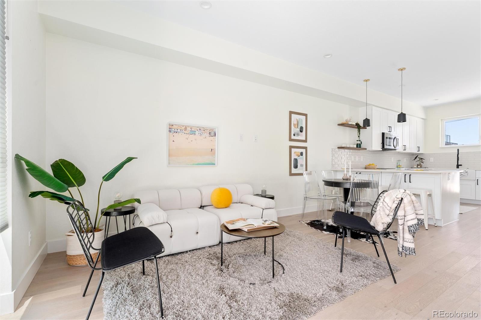 1915 W Elk Place Unit: 2