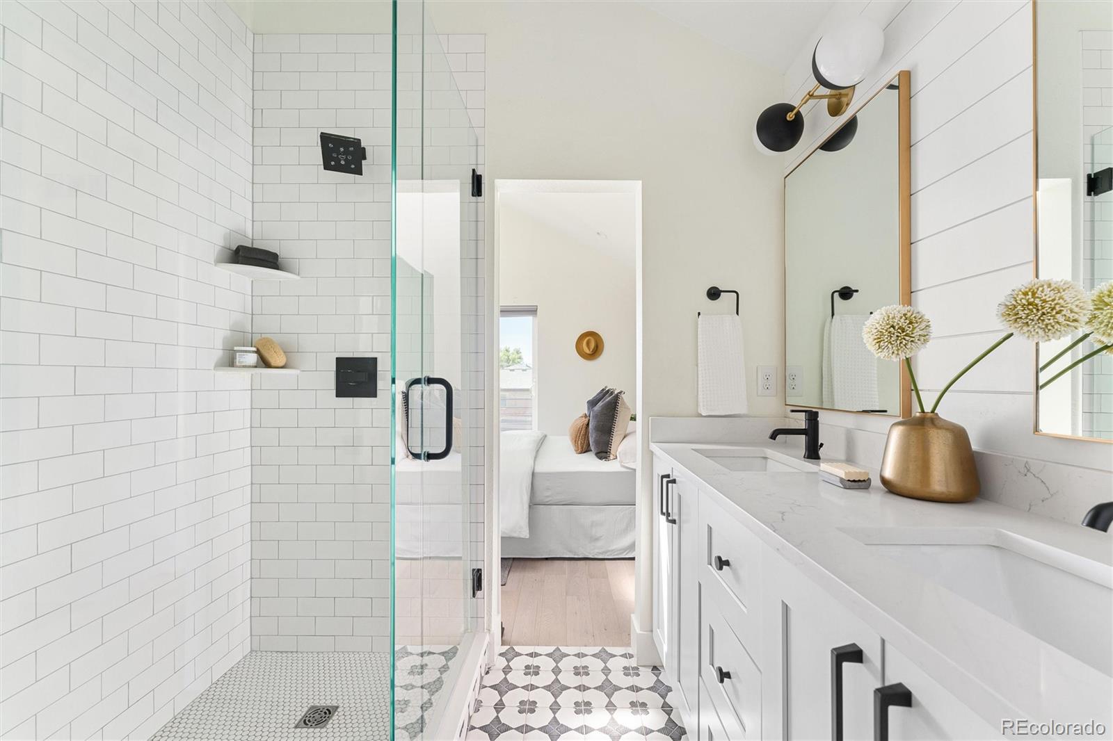 1915 W Elk Place Unit: 2