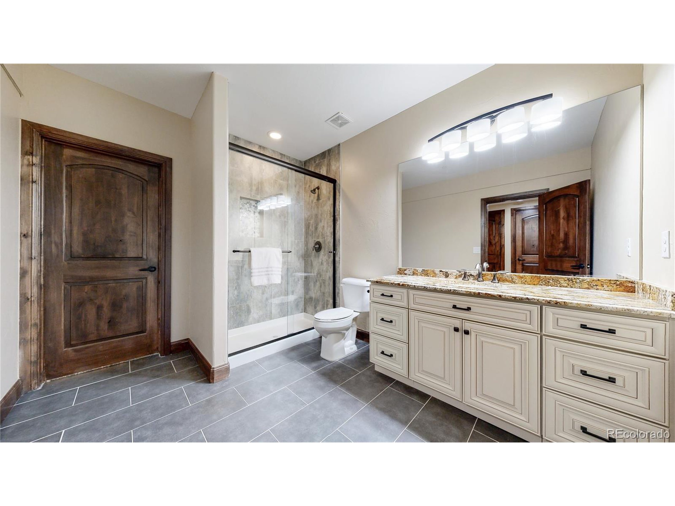 14830 Indian Hill Ct