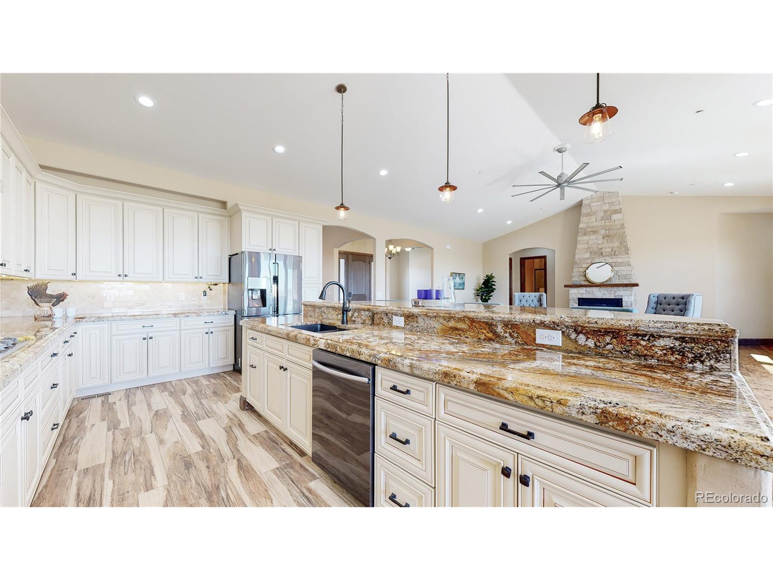 14830 Indian Hill Ct
