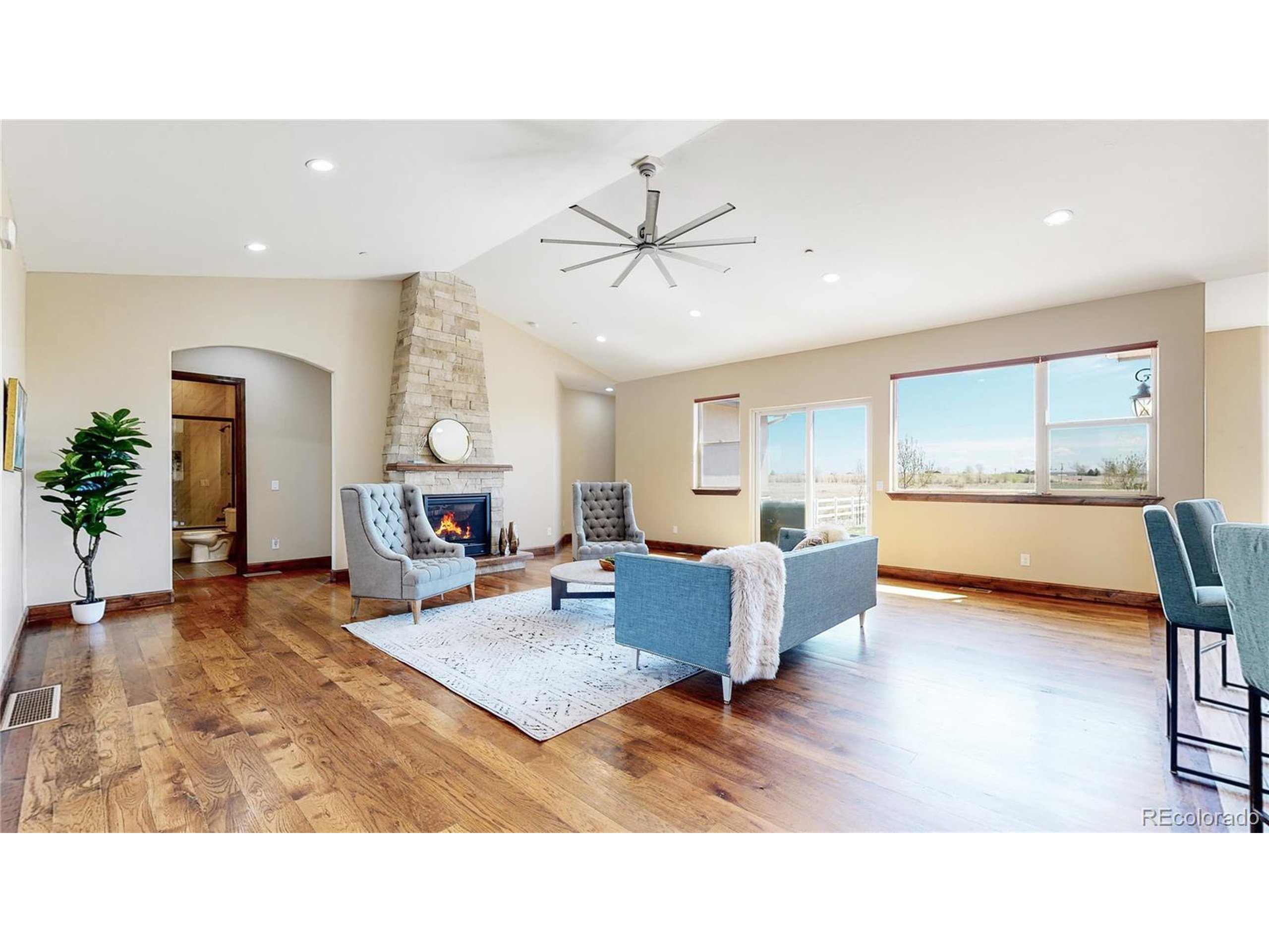 14830 Indian Hill Ct