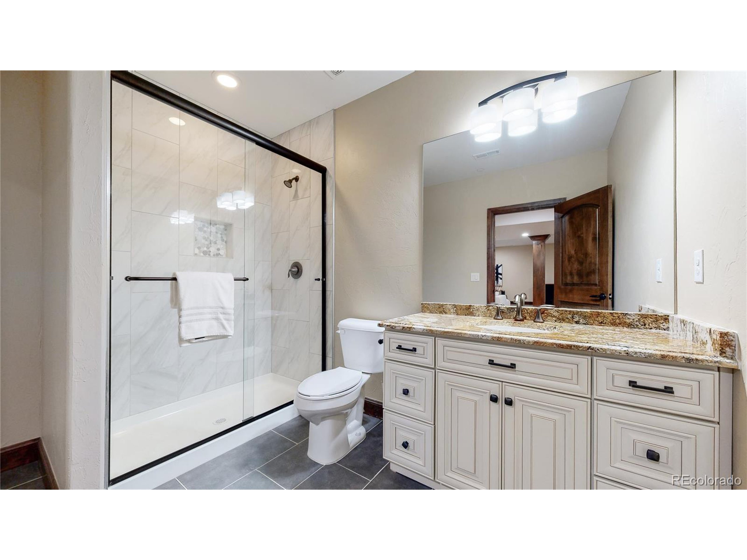 14830 Indian Hill Ct