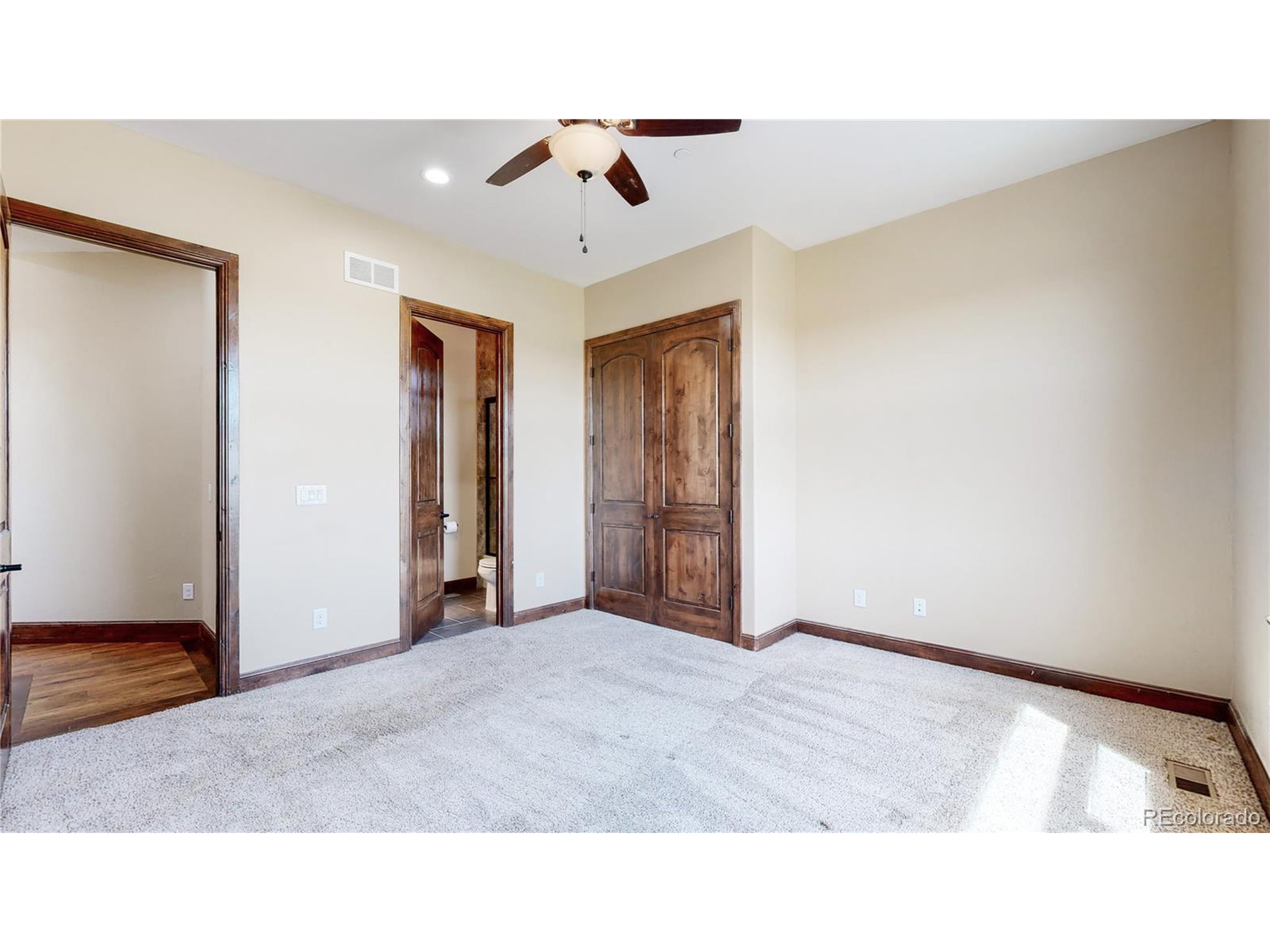 14830 Indian Hill Ct