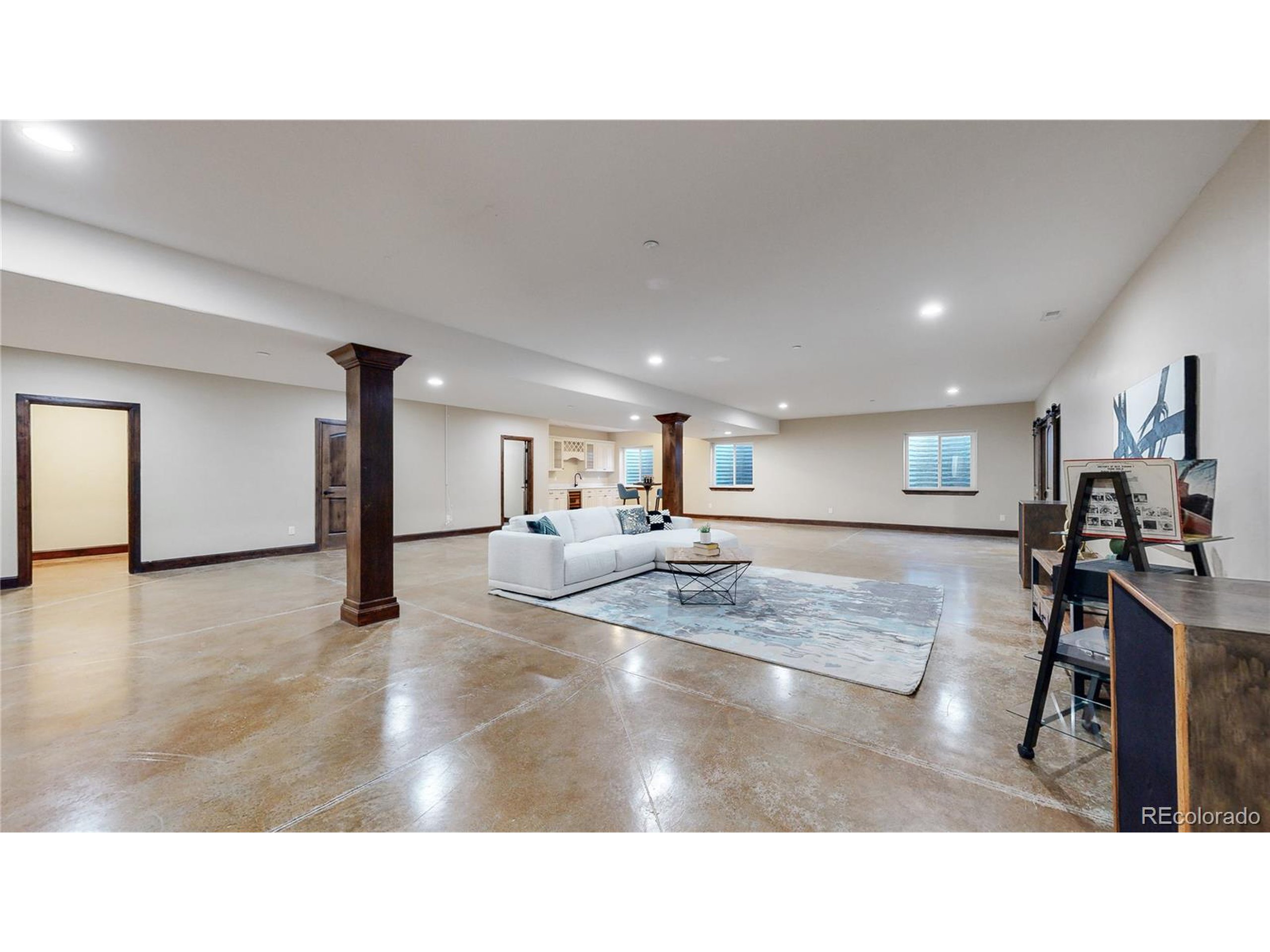 14830 Indian Hill Ct
