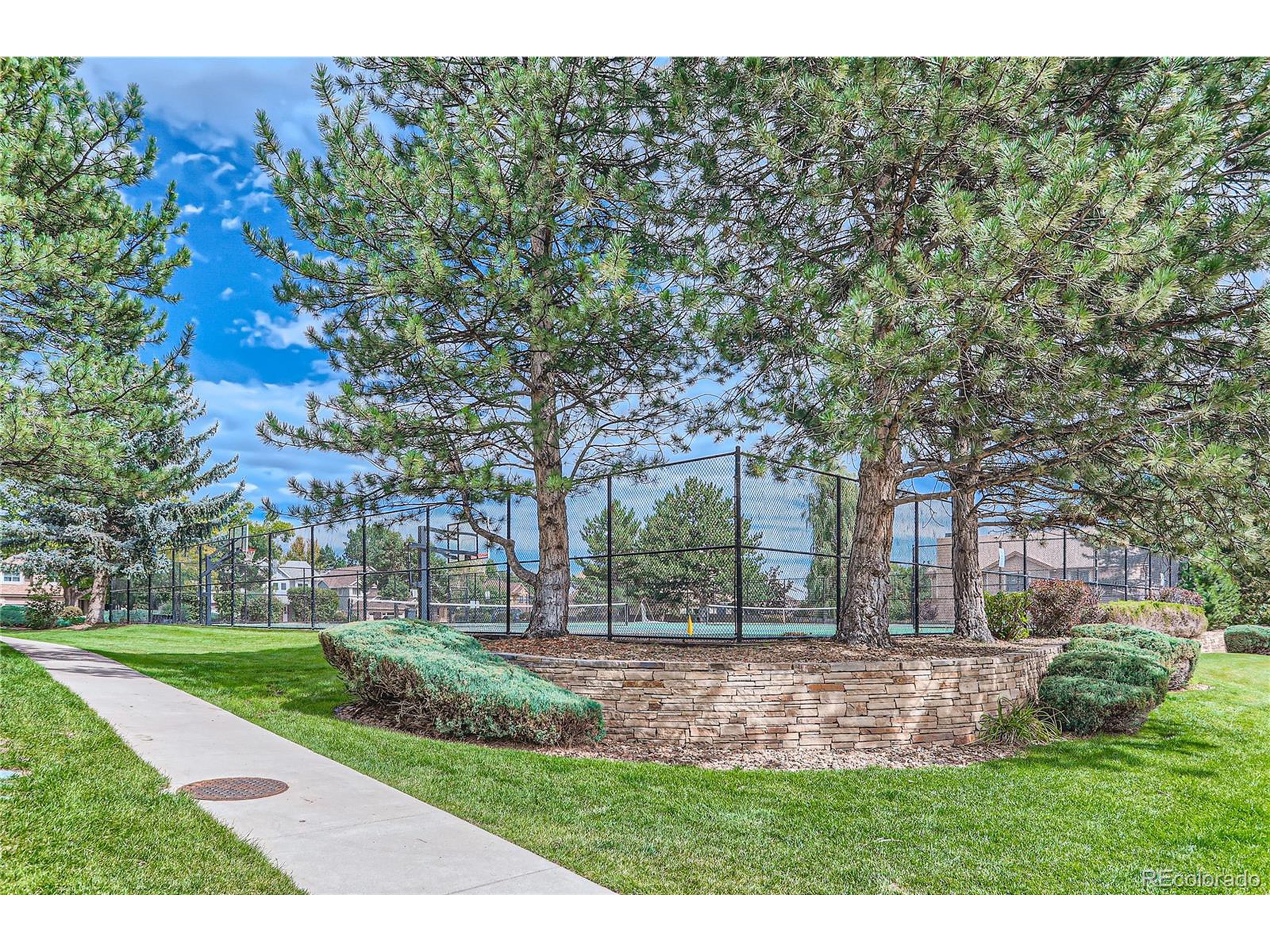11057 W Roxbury Ave