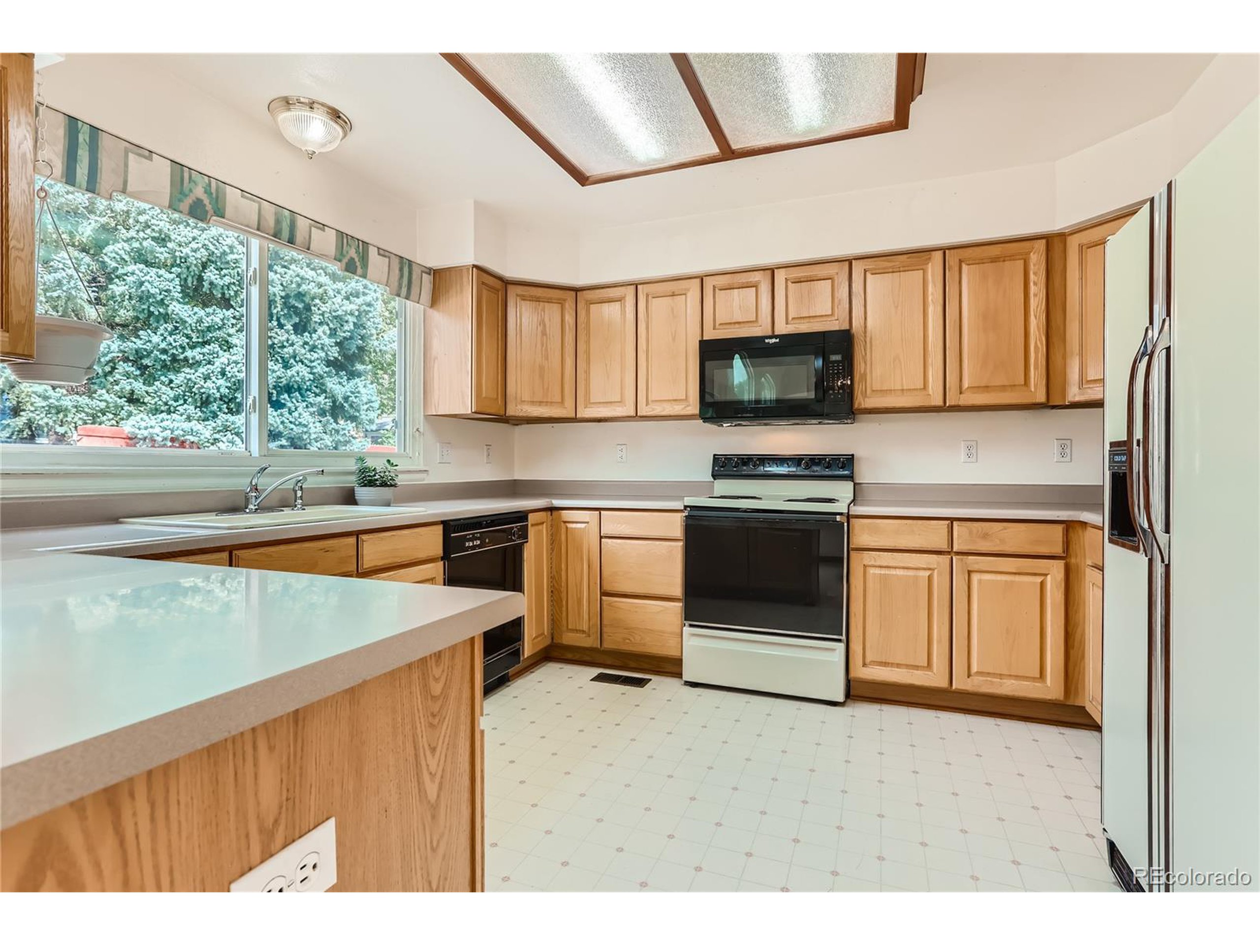 11057 W Roxbury Ave