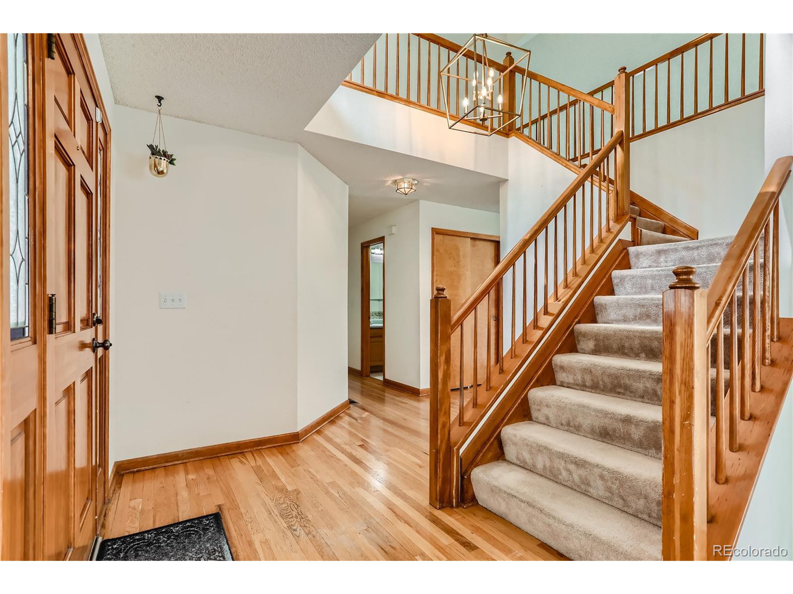 11057 W Roxbury Ave