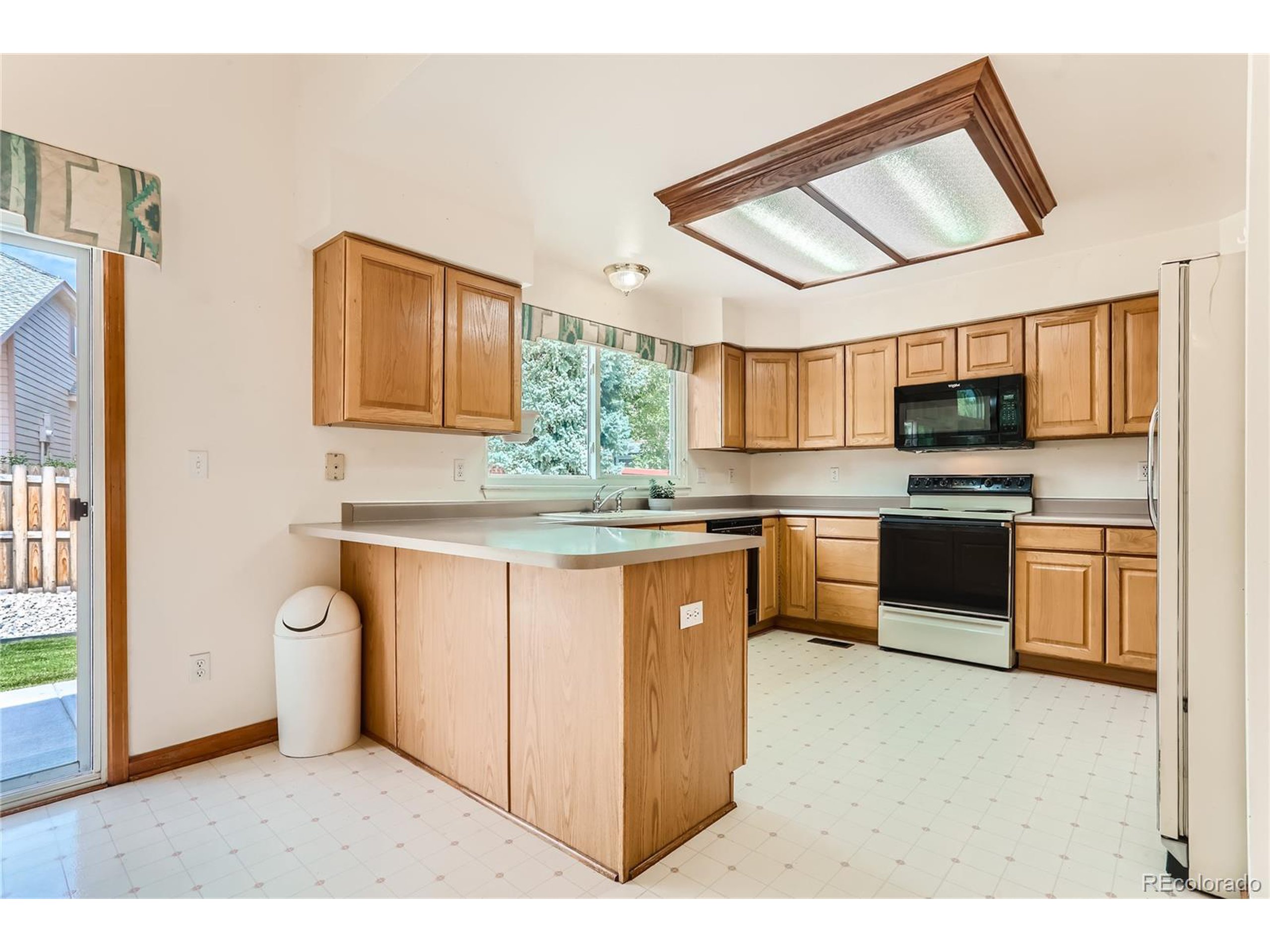 11057 W Roxbury Ave