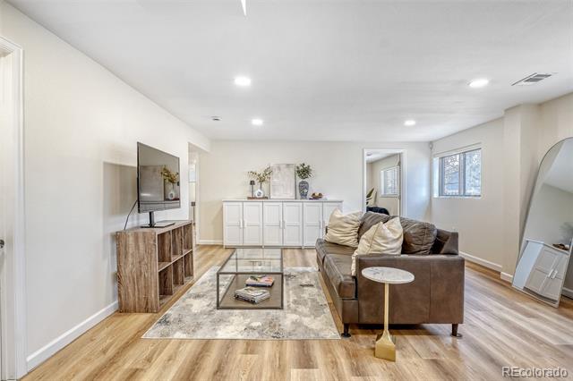 2923 S Reading Court