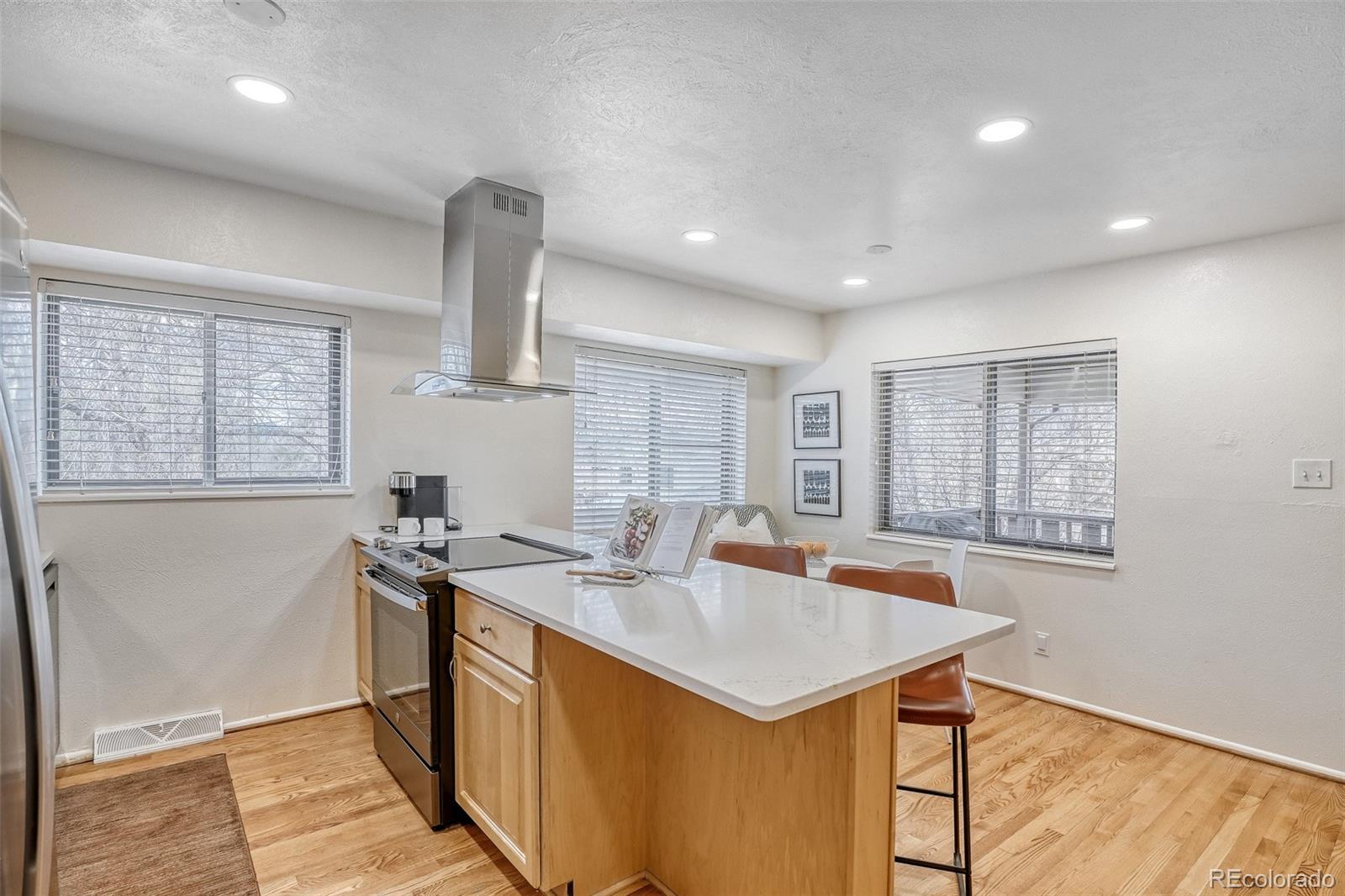 2923 S Reading Court