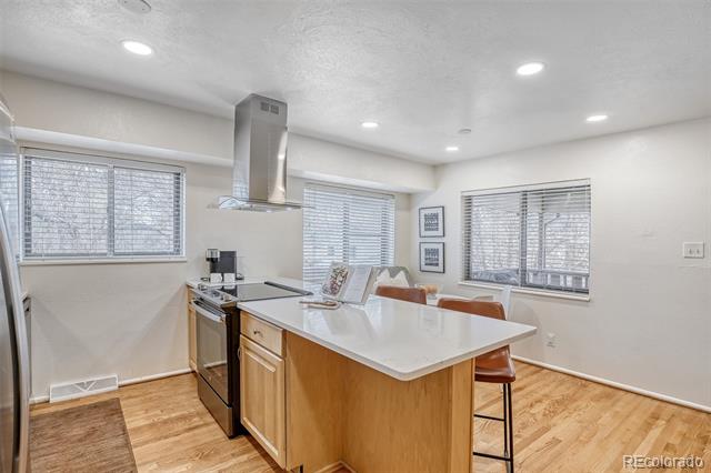 2923 S Reading Court