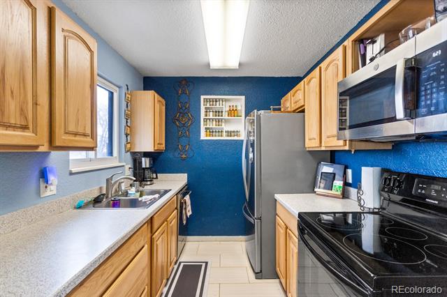 10405 W 107th Place