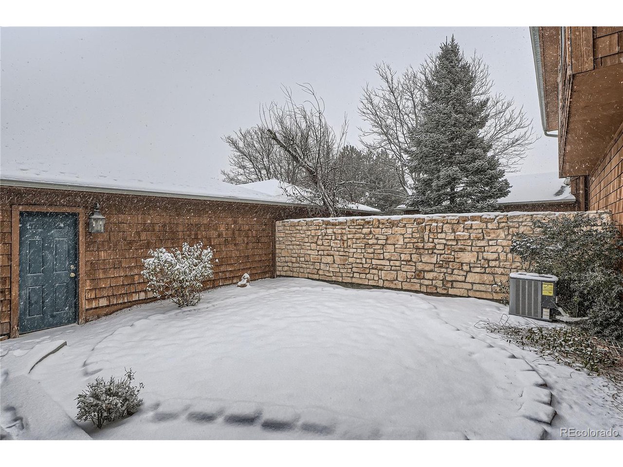 12136 E 2nd Dr