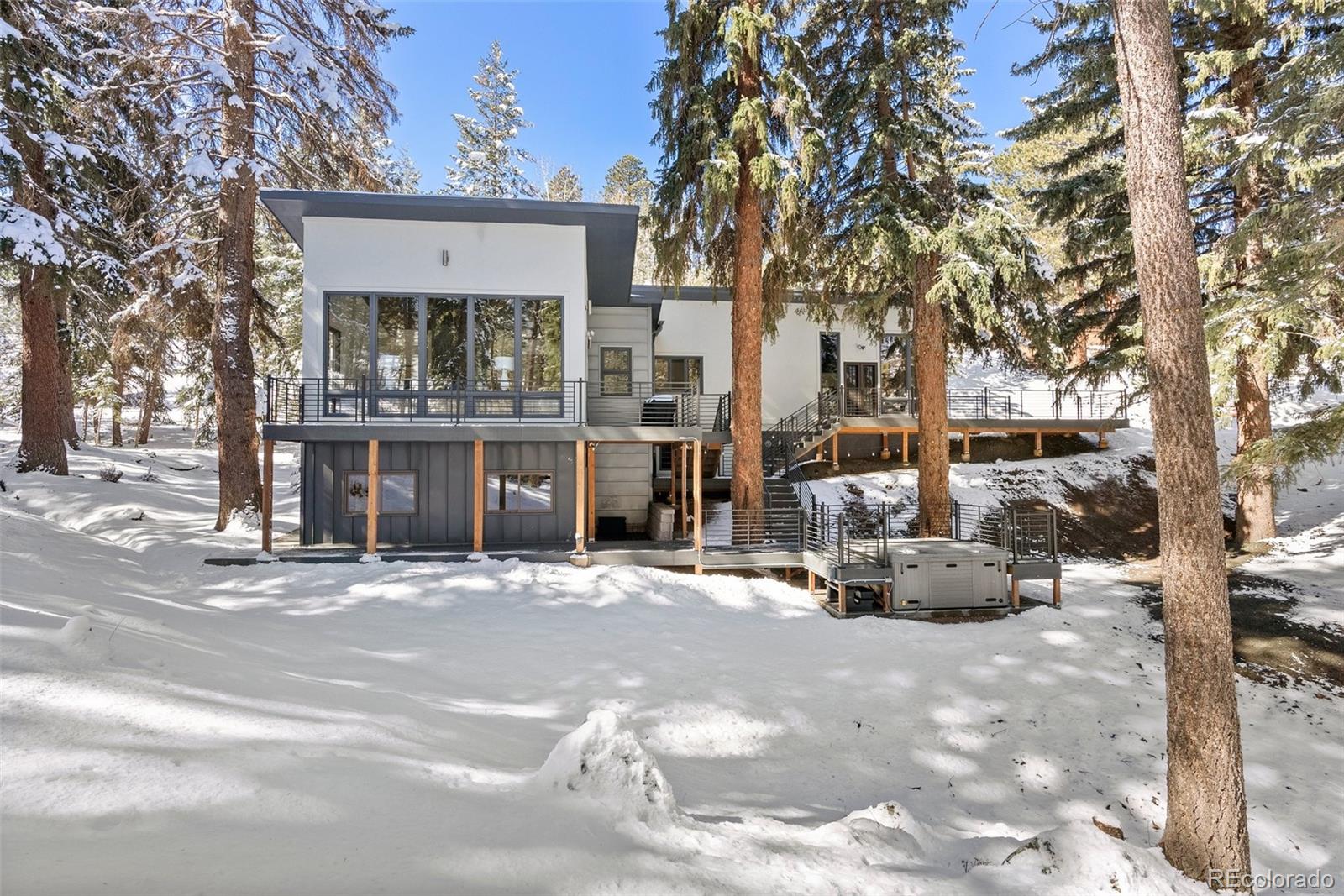 1290 S Lininger Drive