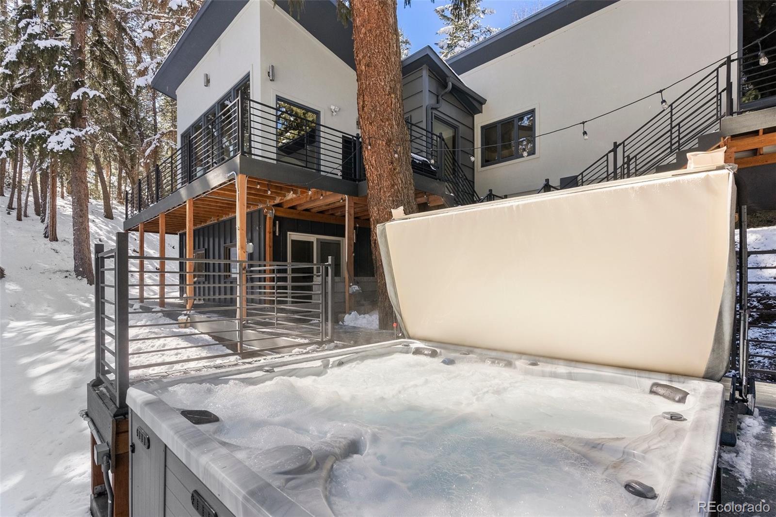 1290 S Lininger Drive