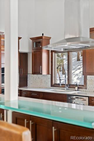 1290 S Lininger Drive