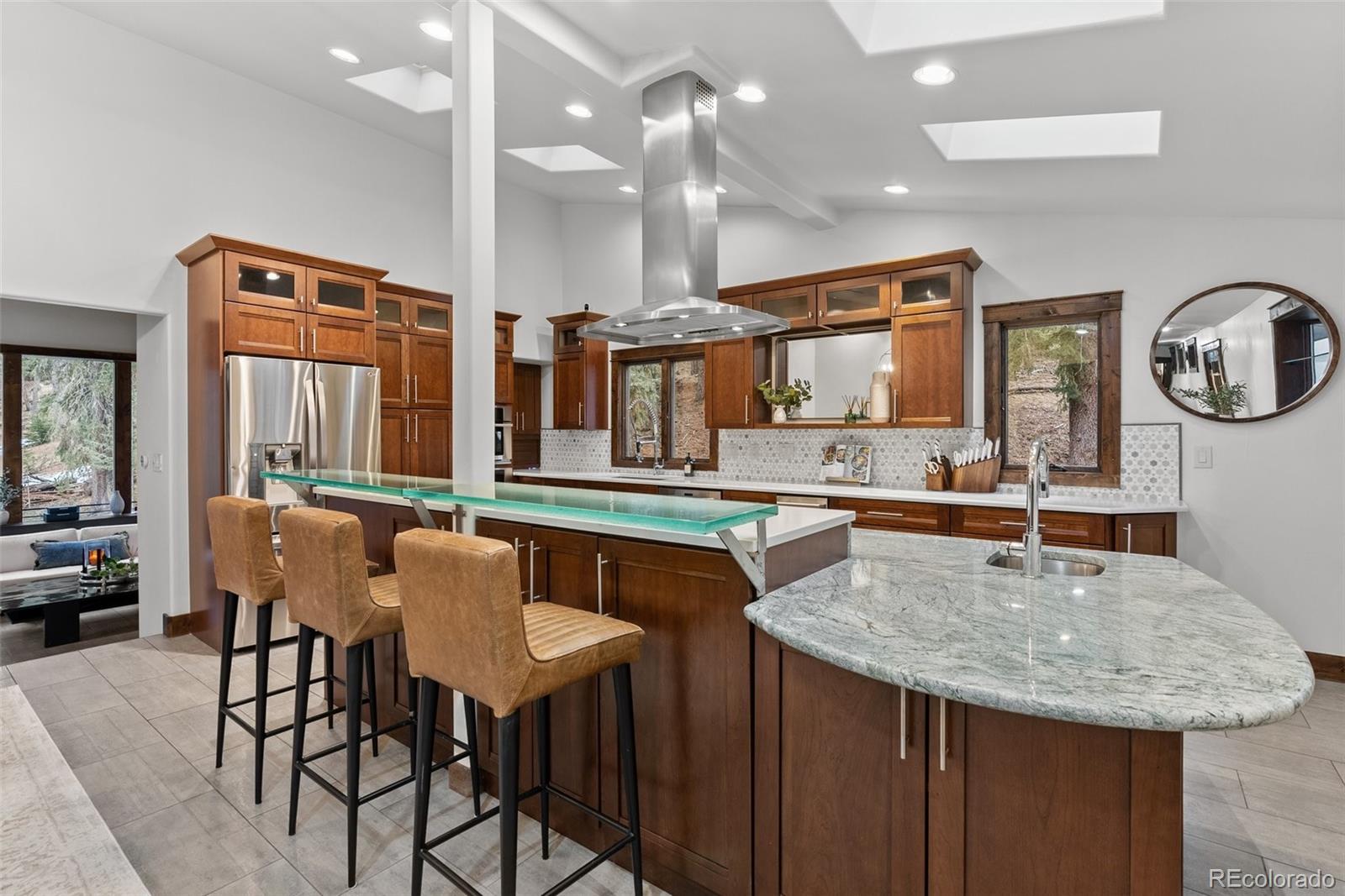 1290 S Lininger Drive