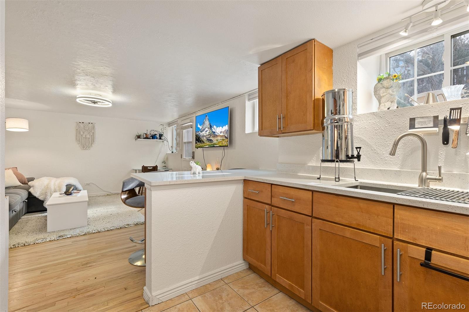 3826 N Vrain Street Unit: 5