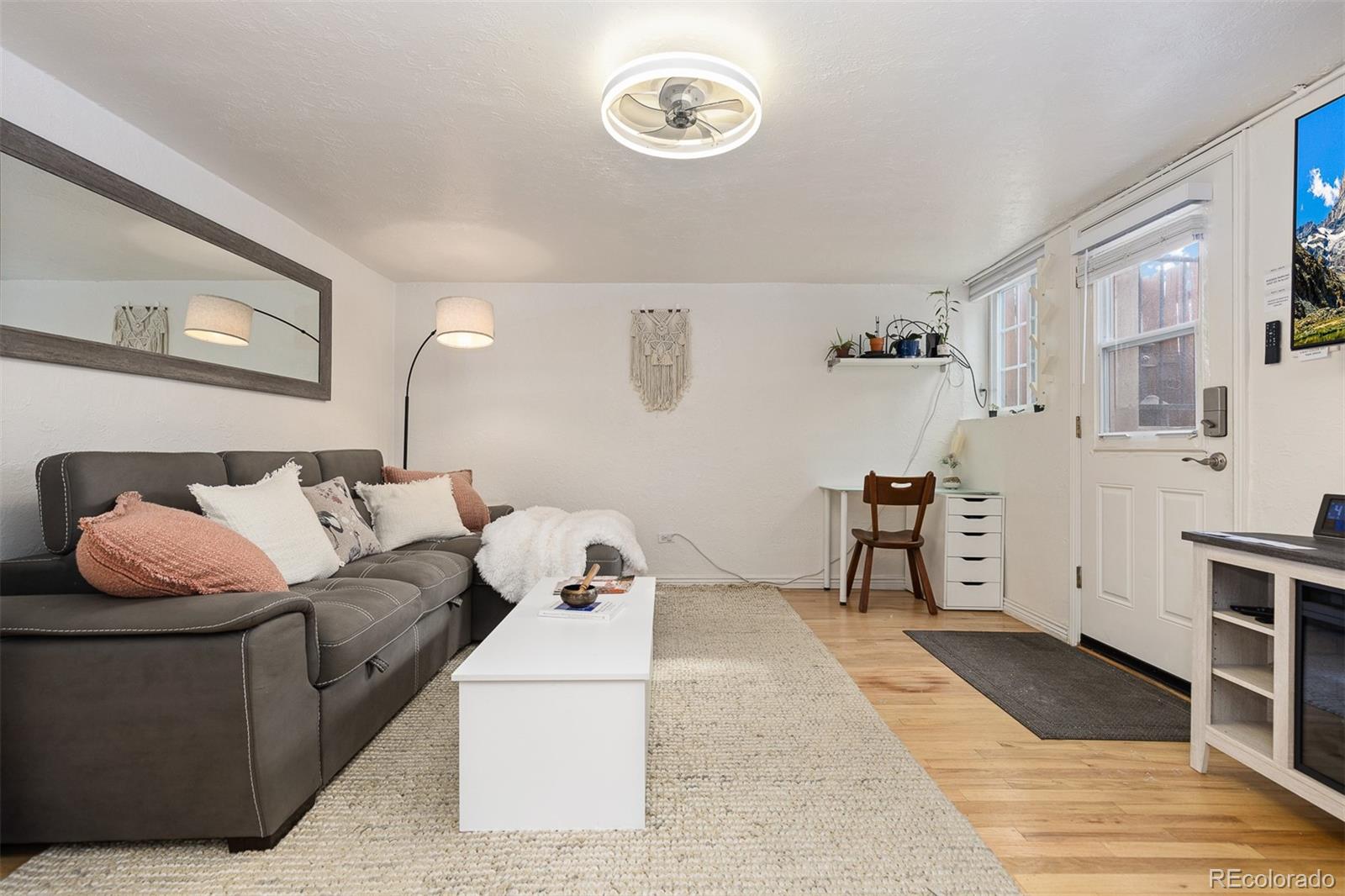 3826 N Vrain Street Unit: 5