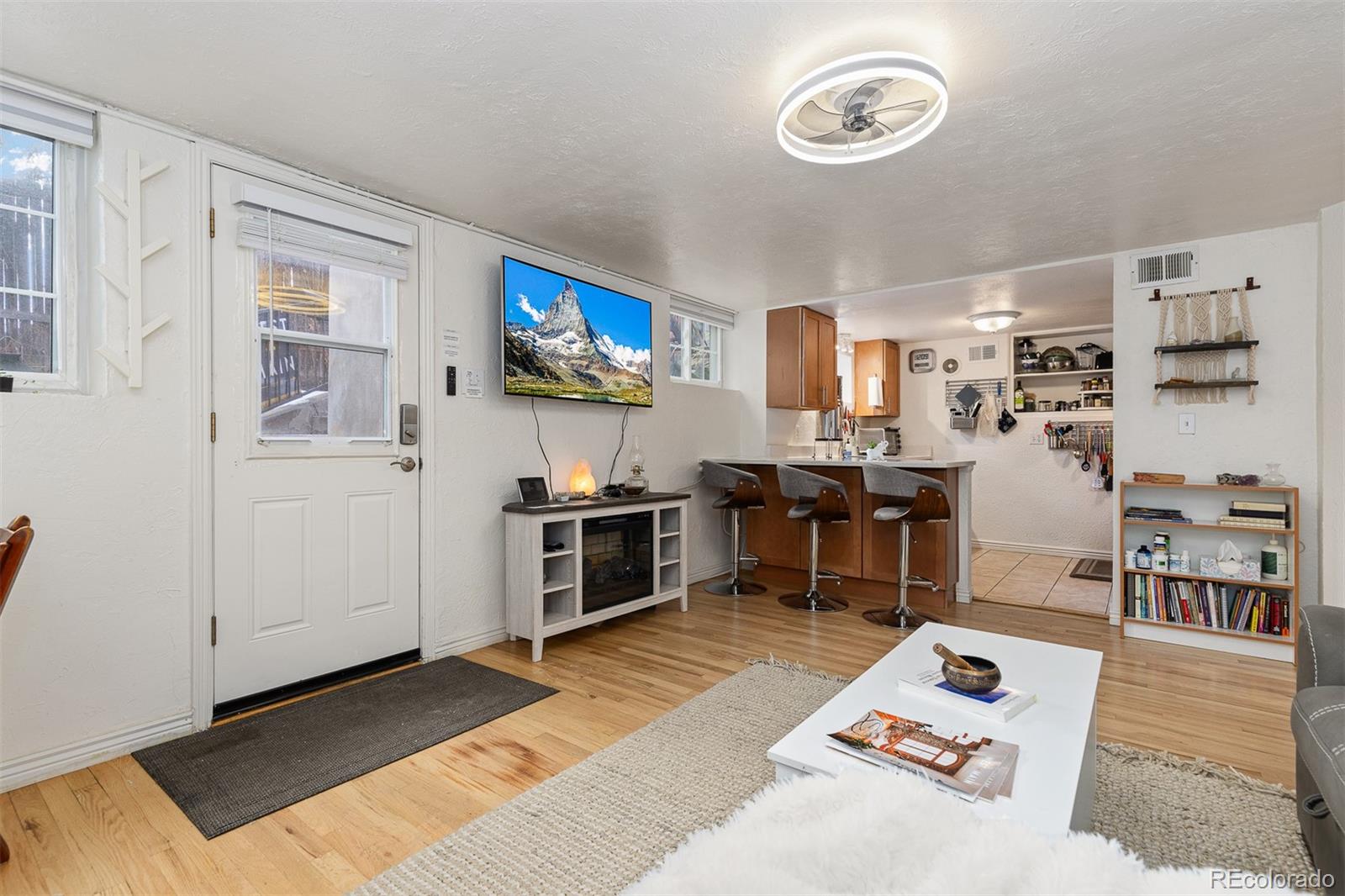 3826 N Vrain Street Unit: 5