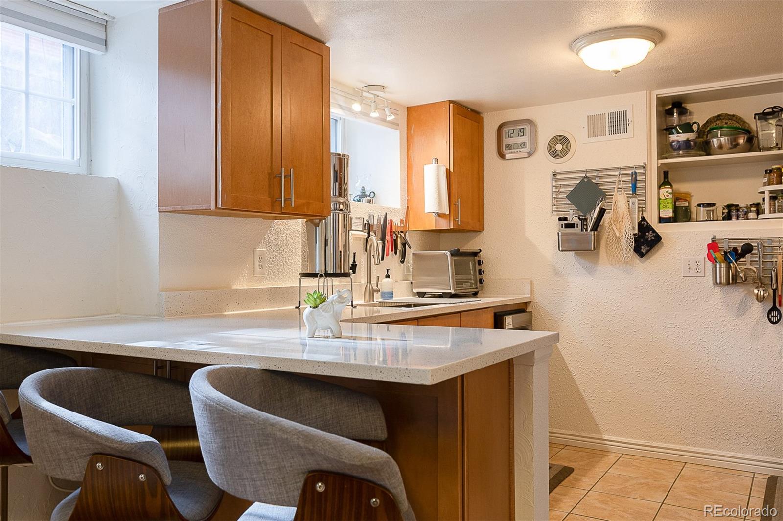 3826 N Vrain Street Unit: 5