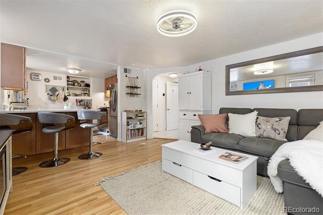 3826 N Vrain Street Unit: 5