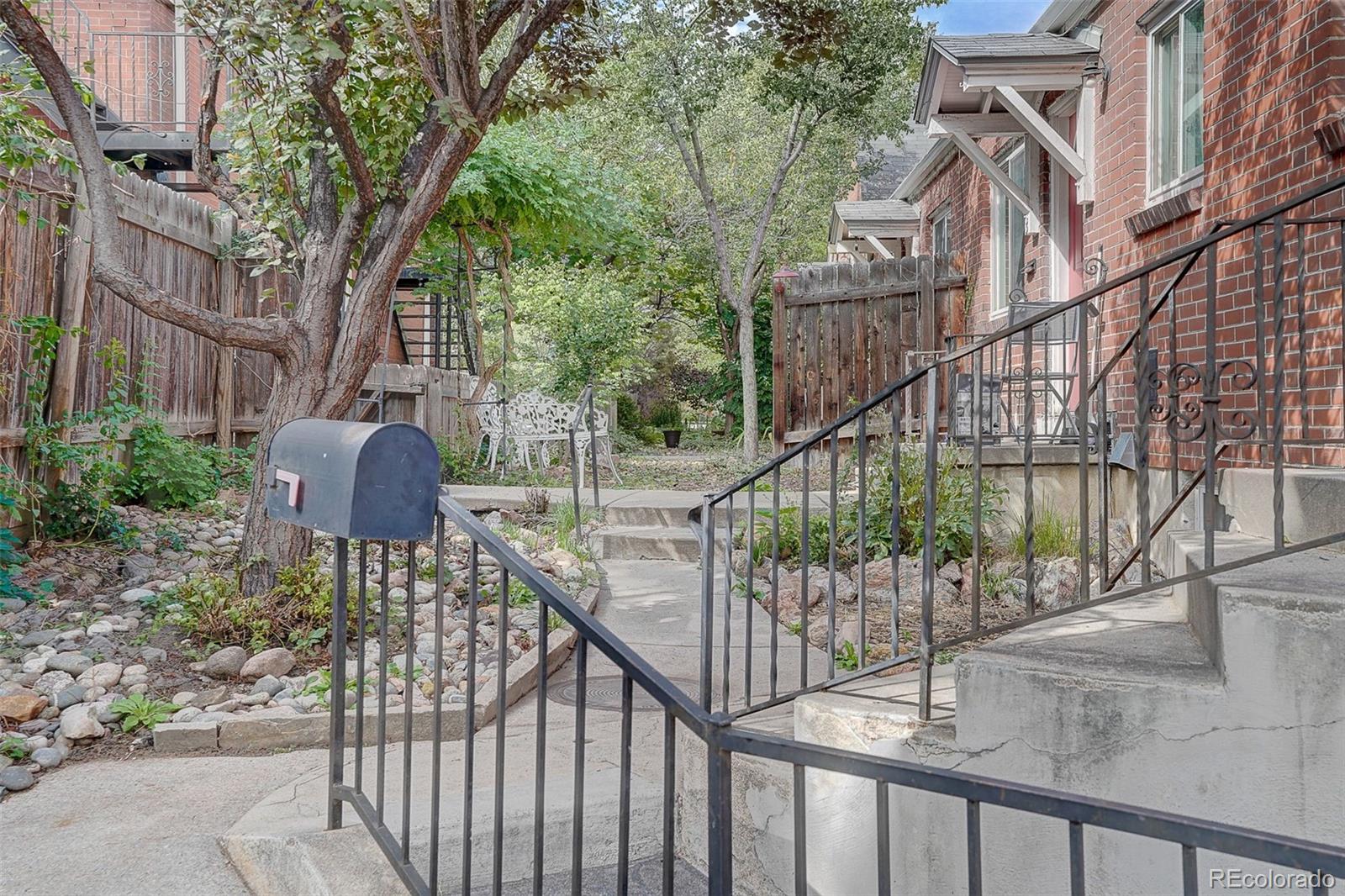 3826 N Vrain Street Unit: 5