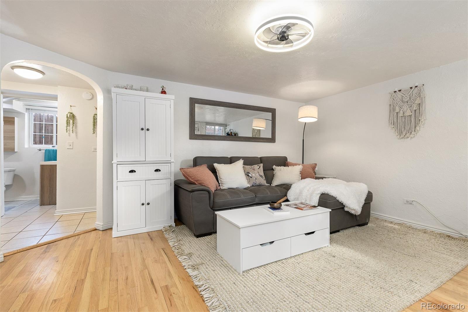 3826 N Vrain Street Unit: 5