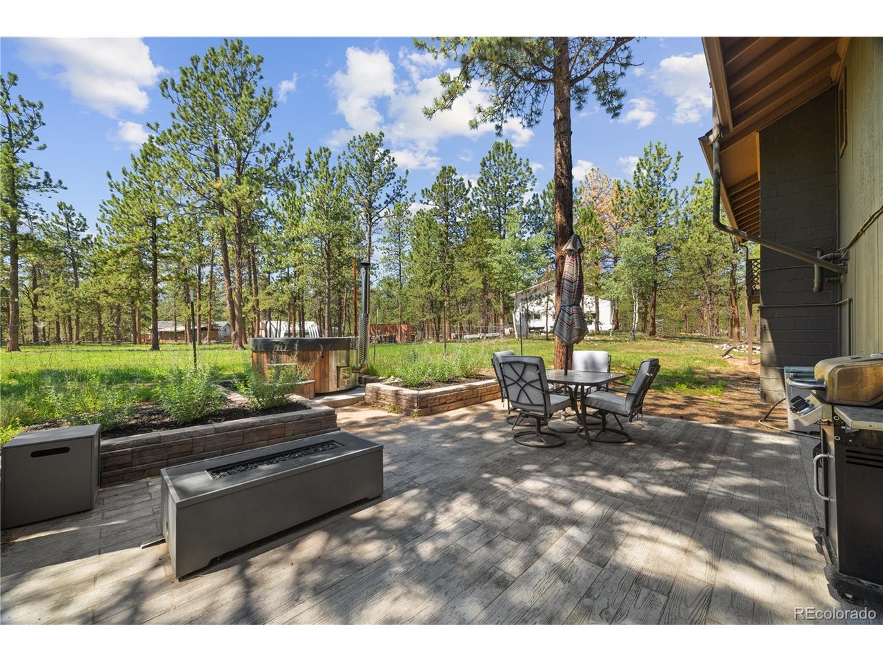 96 Gunsmoke Dr