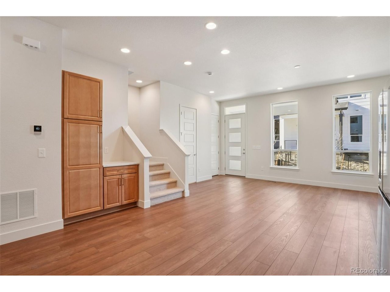 3122 W Bonfils Pl