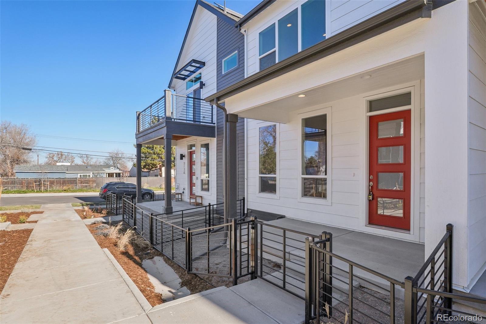3122 W Bonfils Place
