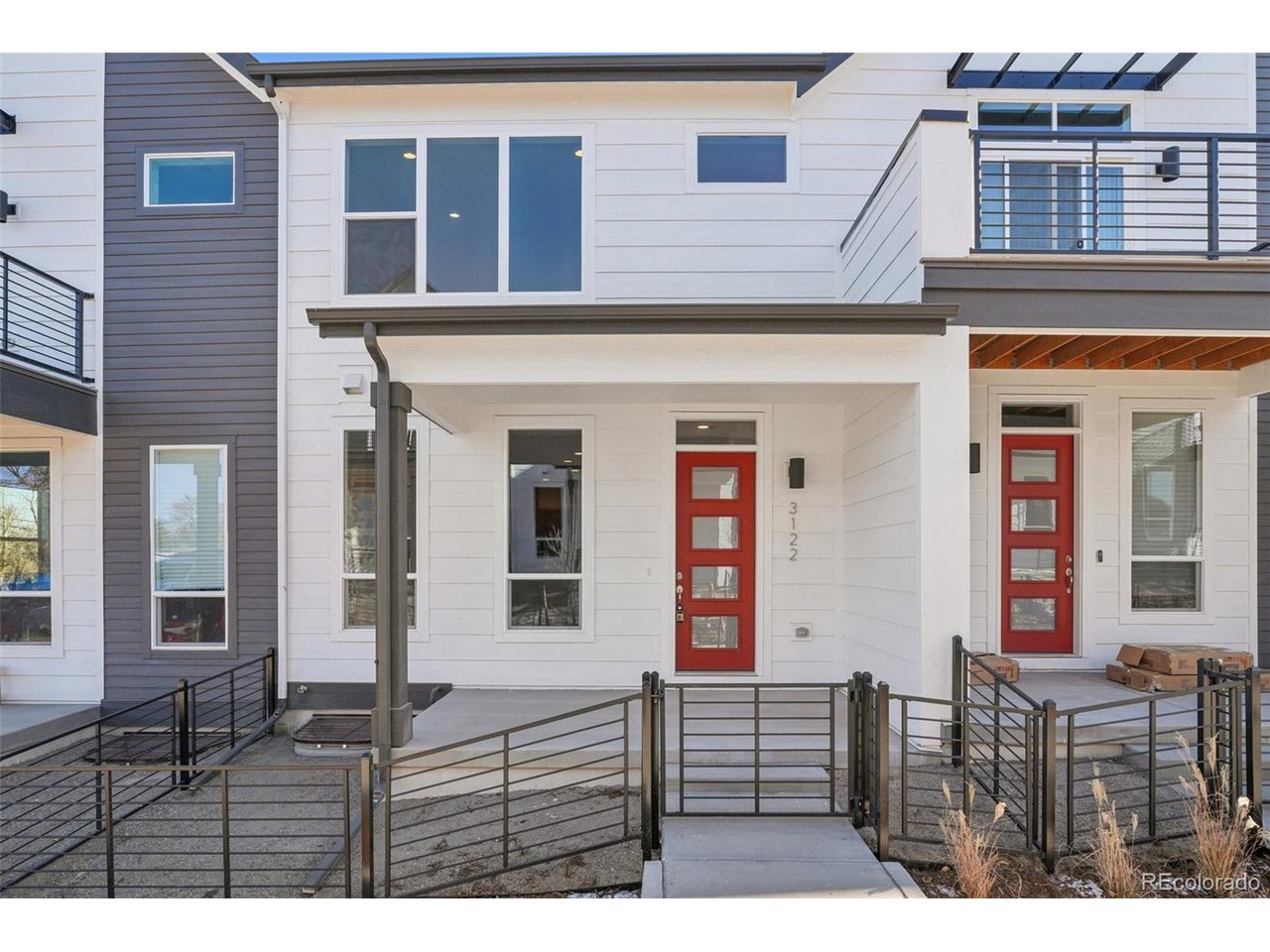 3122 W Bonfils Pl