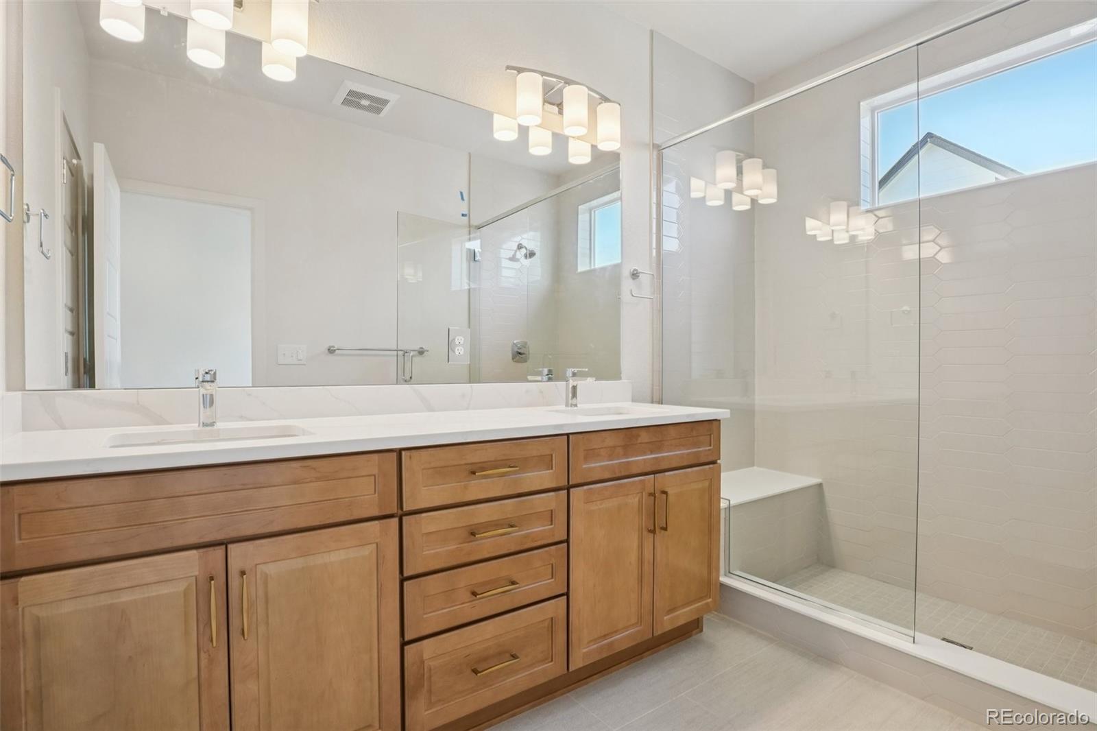 3122 W Bonfils Place