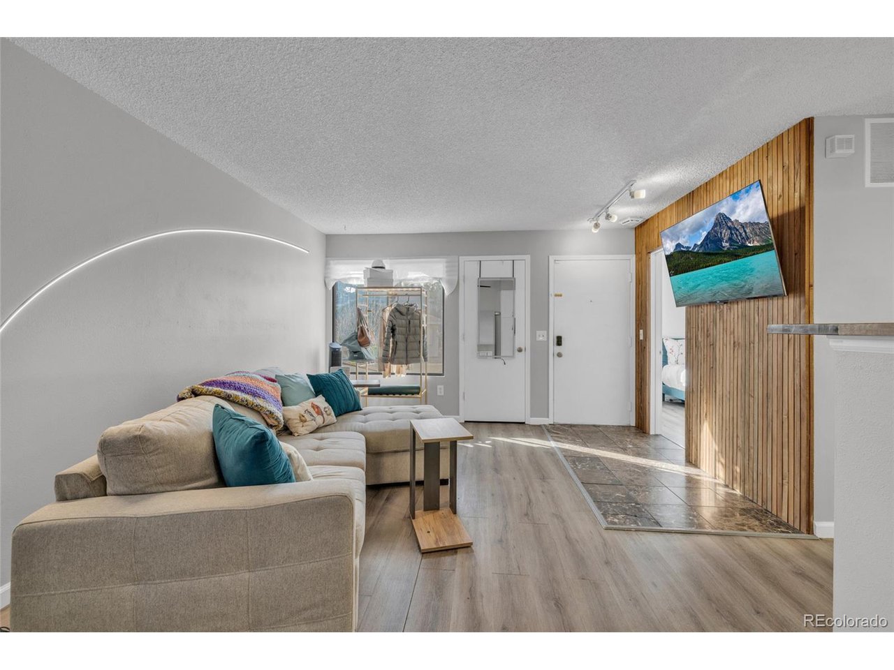 1830 Newland Ct 101