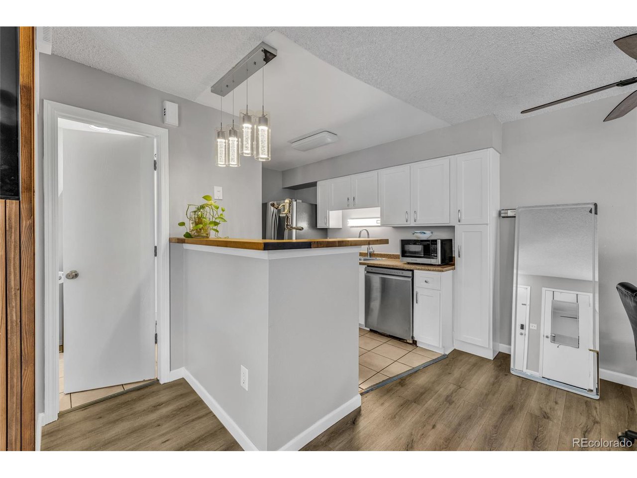 1830 Newland Ct 101