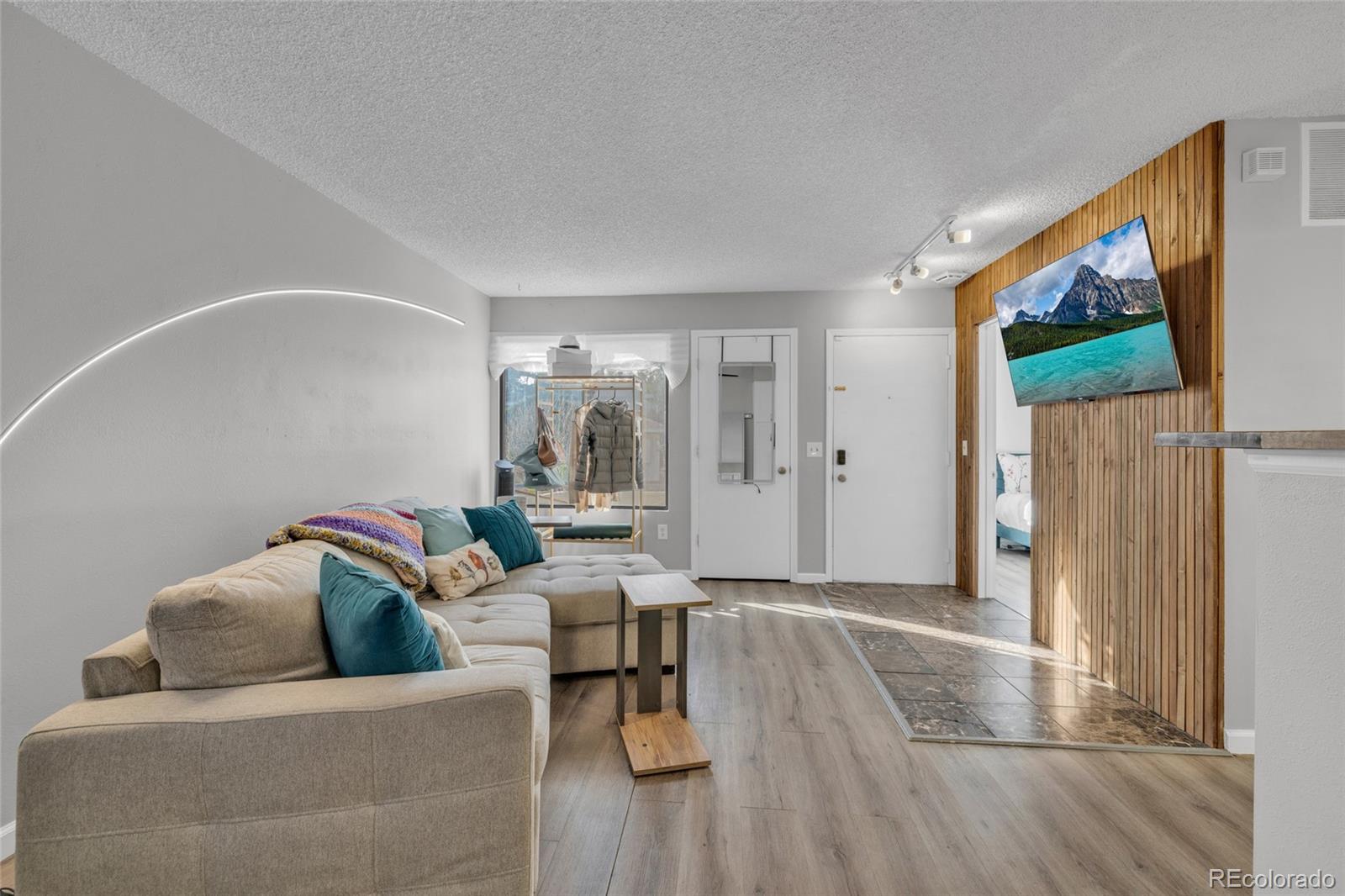 1830 Newland Court Unit: 101