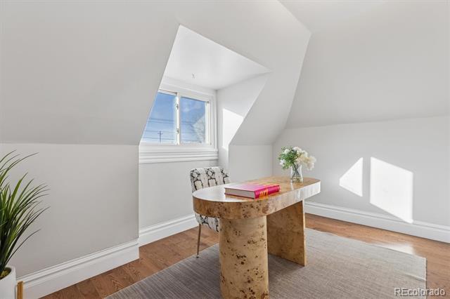 261 Fox Street