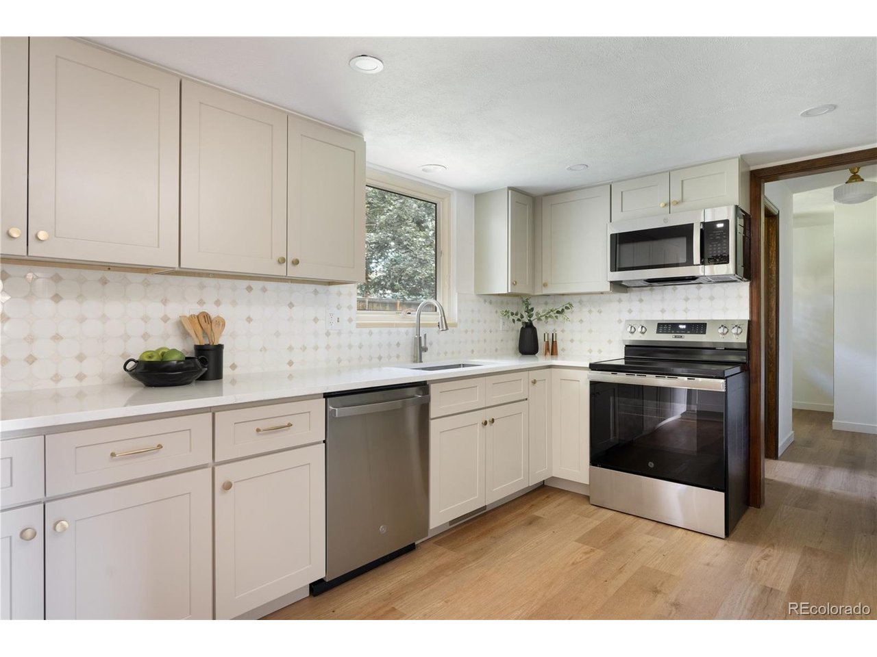1115 Birdie Rd